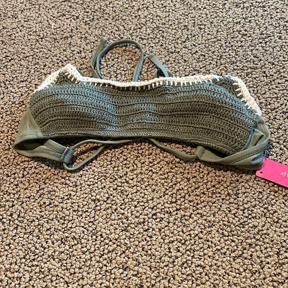 NWT Xhilaration Green Crochet Bikini Top Size Medium